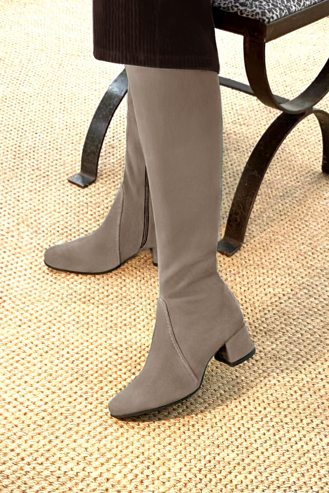 French elegance and refinement for these tan beige feminine knee-high boots, 
                available in many subtle leather and colour combinations. Record your foot and leg measurements.
We will adjust this pretty boot with zip to your measurements in height and width.
You can customise your boots with your own materials, colours and heels on the 'My Favourites' page.
To style your boots, accessories are available from the boots page. 
                Made to measure. Especially suited to thin or thick calves.
                Matching clutches for parties, ceremonies and weddings.   
                You can customize these knee-high boots to perfectly match your tastes or needs, and have a unique model.  
                Choice of leathers, colours, knots and heels. 
                Wide range of materials and shades carefully chosen.  
                Rich collection of flat, low, mid and high heels.  
                Small and large shoe sizes - Florence KOOIJMAN